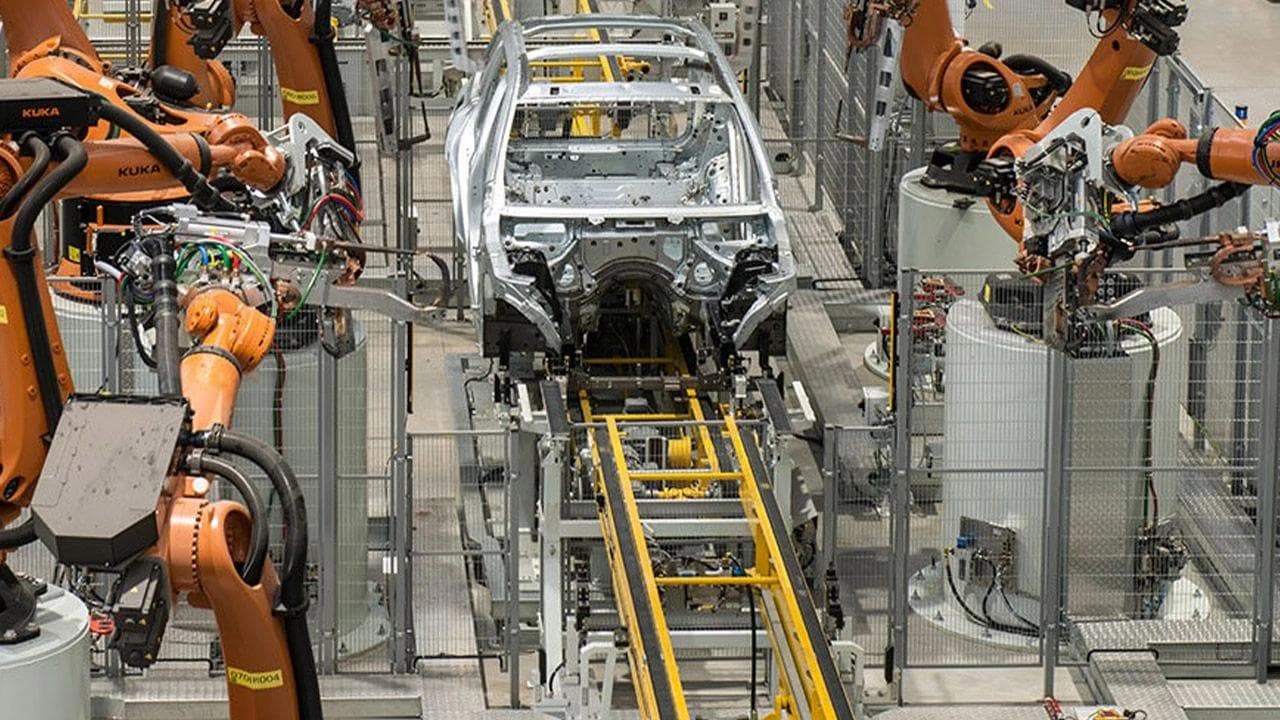 Germany's Economic Recovery Loses Momentum as October Business Growth Slows